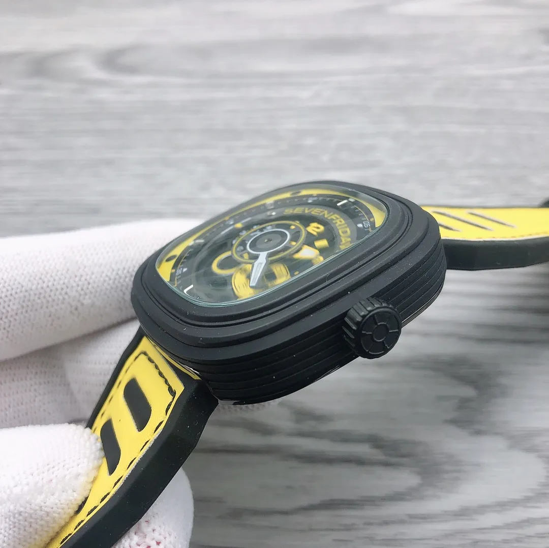 【Authentic Tmall】💰1640! Seven Friday-Seven Friday men's watch P6B/03. P6B/06 shipped! The design is inspired by racing cars. It is very handsome. The strap is specially made. It is different from the ones made by external manufacturers. Most of them on the market do not have the thickness of genuine products and the colors are not right. Supports Apple, Android, NFC, and super luminous display.